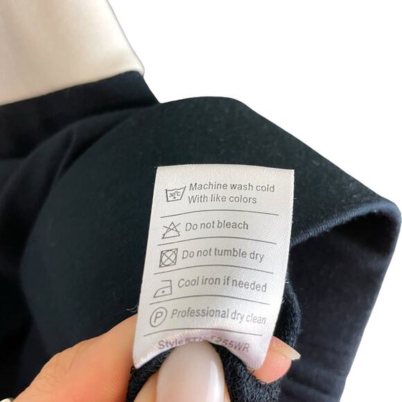 Townsen NWT Black Cream Colorblock Long Sleeve Soft Knit Elastic Hem Top - Picture 11 of 11